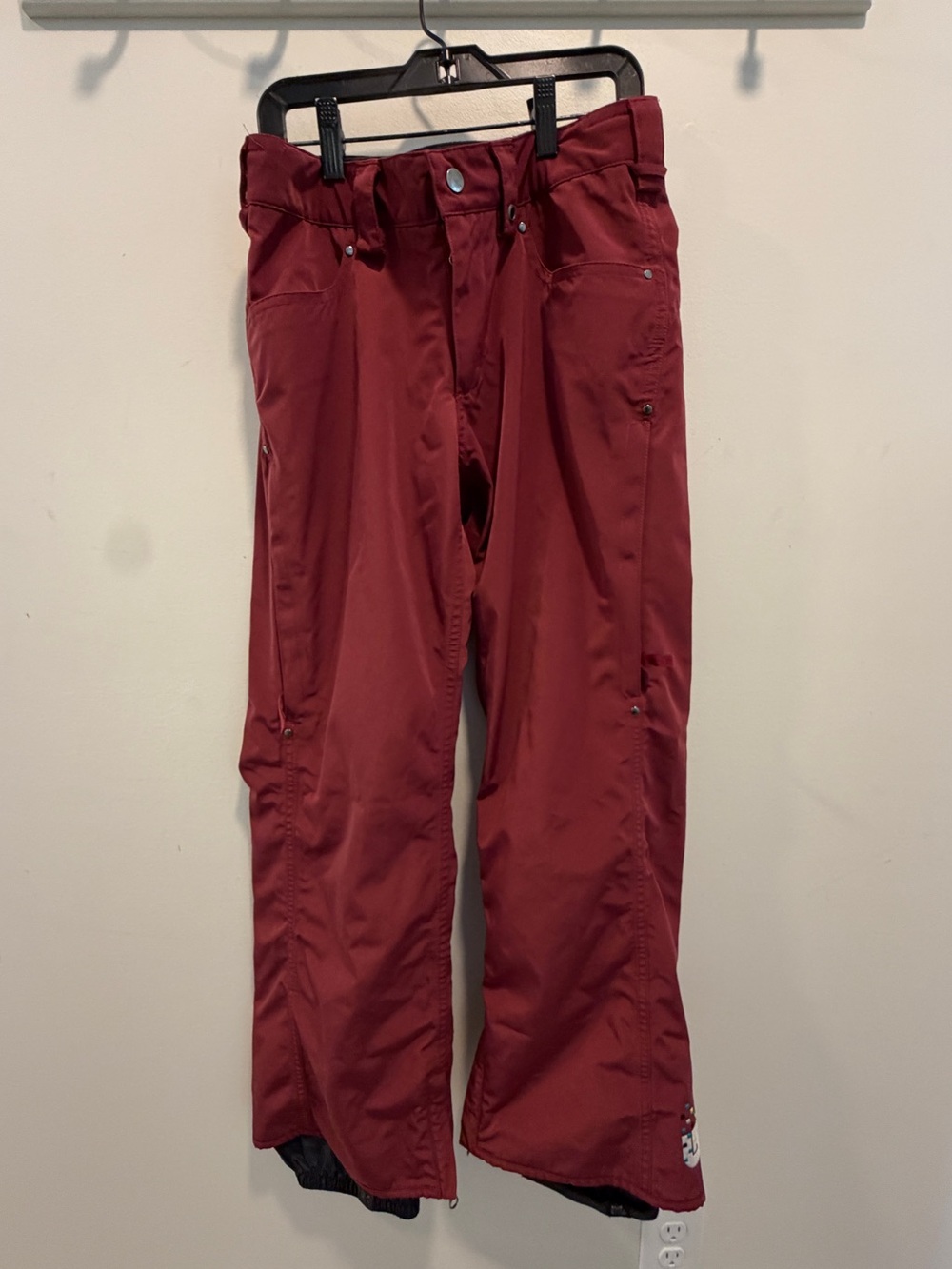 Burton Dry Ride Snowboarding Society Pants Womens XS Burgundy Outdoor Snow Ski